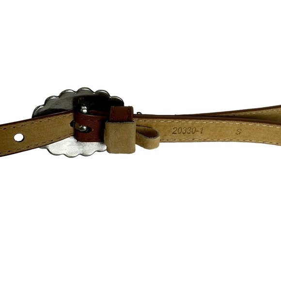 Boho Belt Women’s sz. SMALL Brown w/ Floral Silver Plated Embellishment - Picture 5 of 7